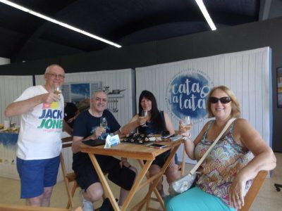 "Taste the can" celebra el día de Galicia con conservas de pescado y marisco para los cruceristas